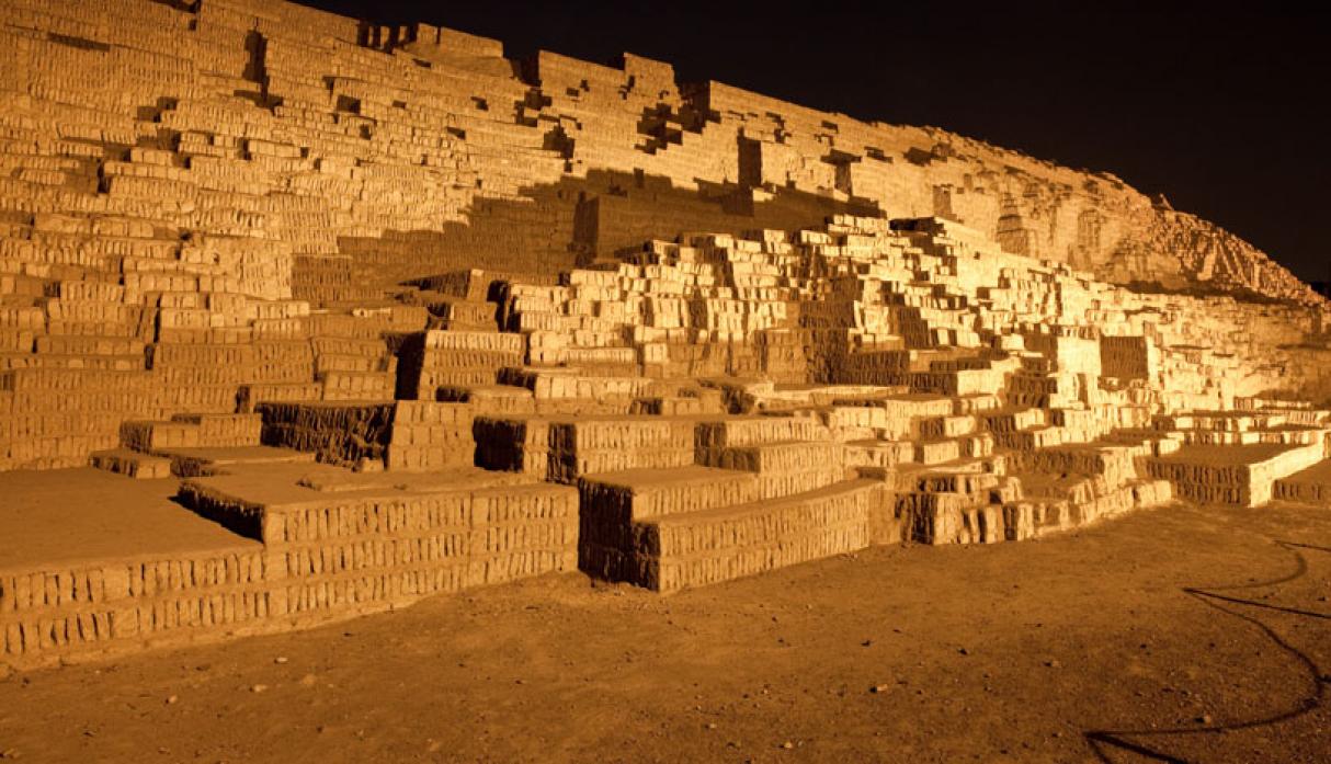 HUACA PUCLLANA