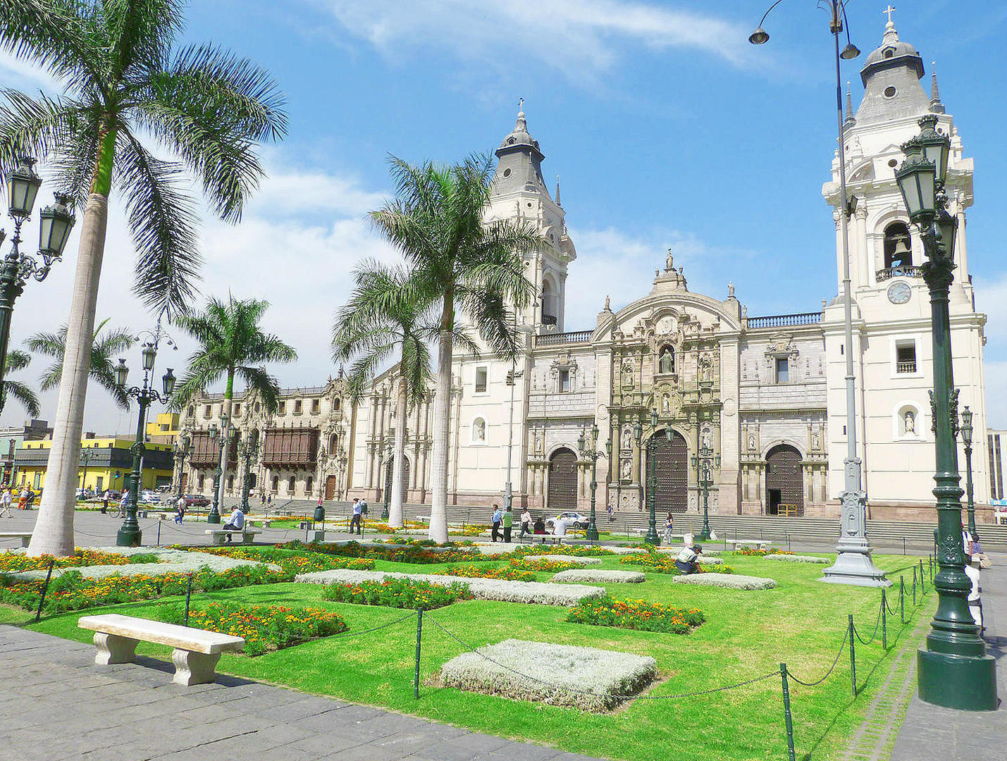 PLAZA DE ARMAS DE LIMA